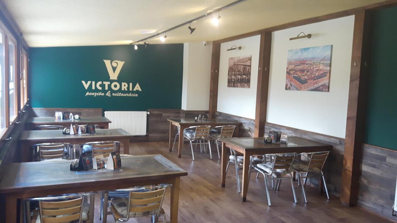 Victoria - Penzion & Restaurant Зволен Екстер'єр фото